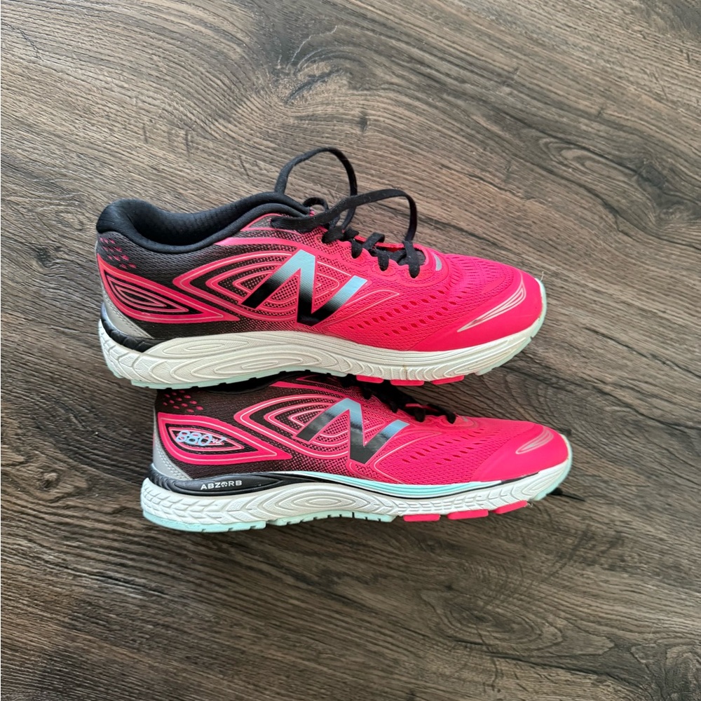 New Balance KJ880 v7 6Y